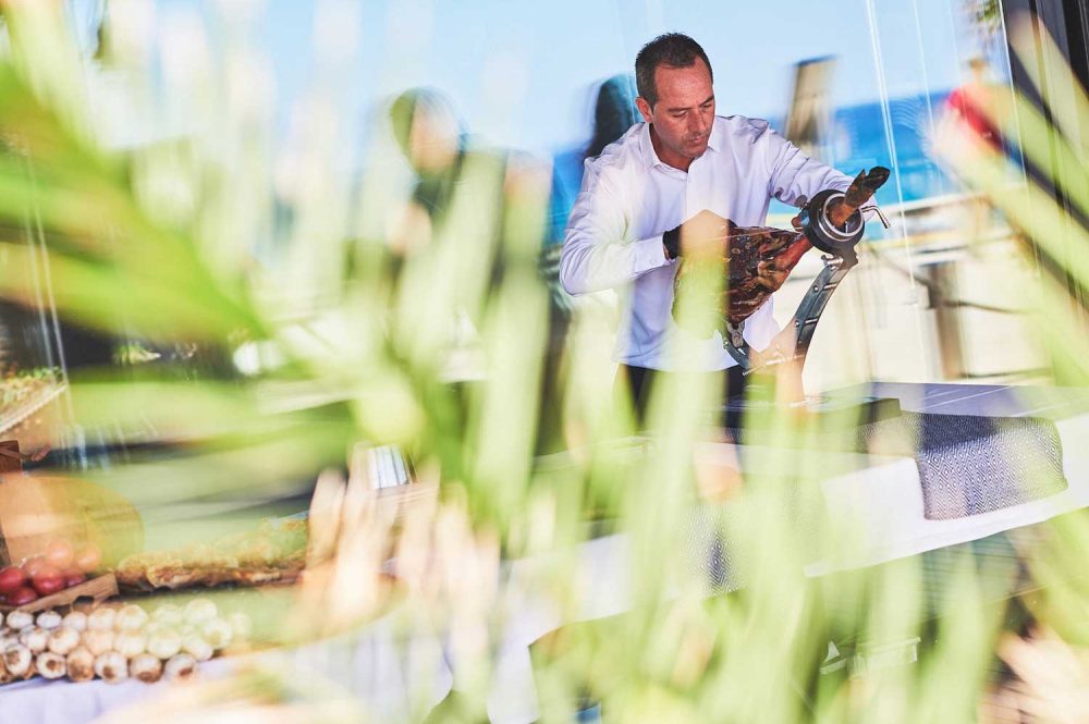 Eventos events barcelona can fisher restaurante frente al mar catering cortador  jamón